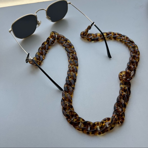 Chunky sunglass Acrylic Chain (bundle of 2) - Picture 2 of 6